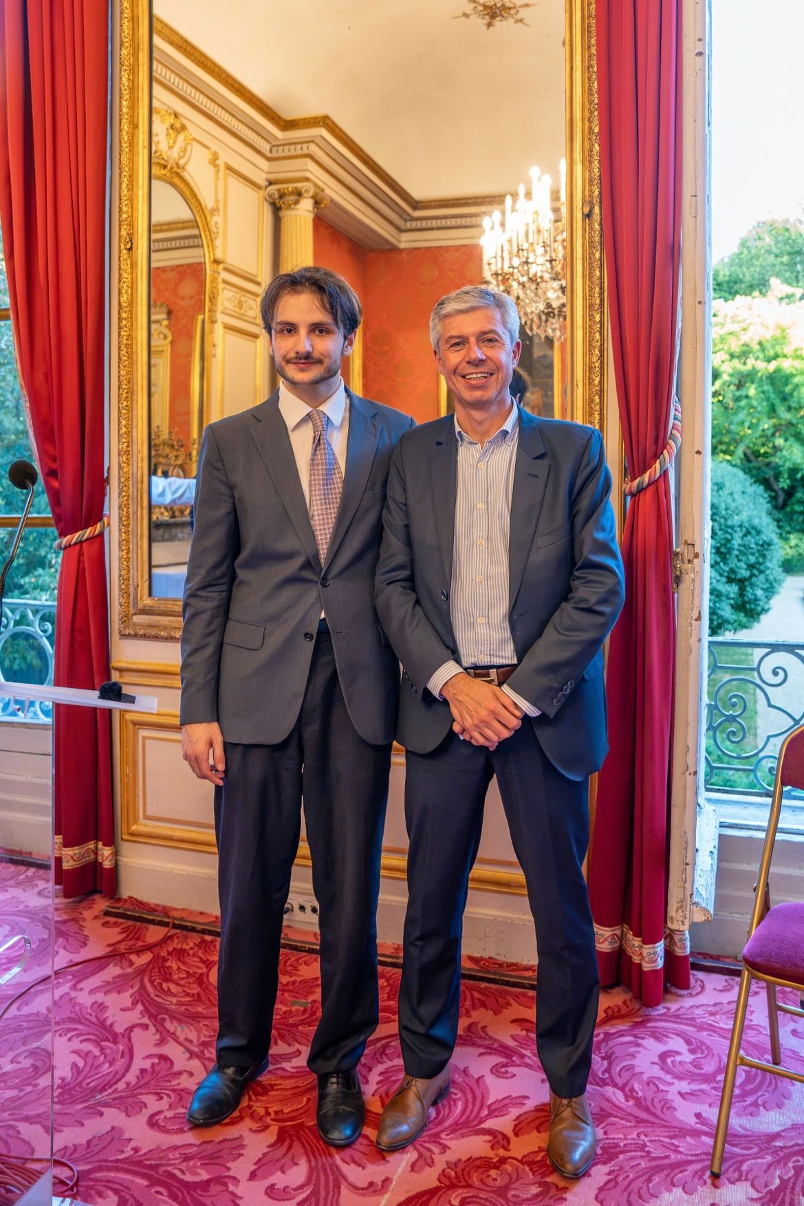 Membre du Cercle et invité au Sénat